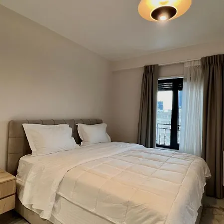 Zeus Deluxe Apartment Tirana